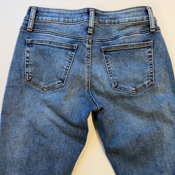 Silver Jeans SZ 26 Length 29 Suki Slim Distressed Denim Blue Jeans D32 - Picture 4 of 14